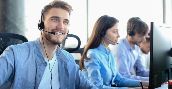 Customer service agent giving great service on phone