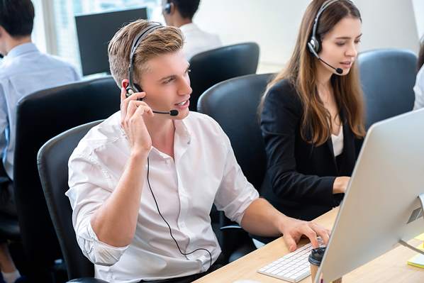 Call center agents using latest technology